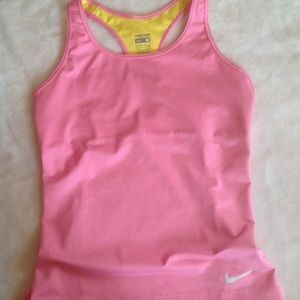Nike pro top